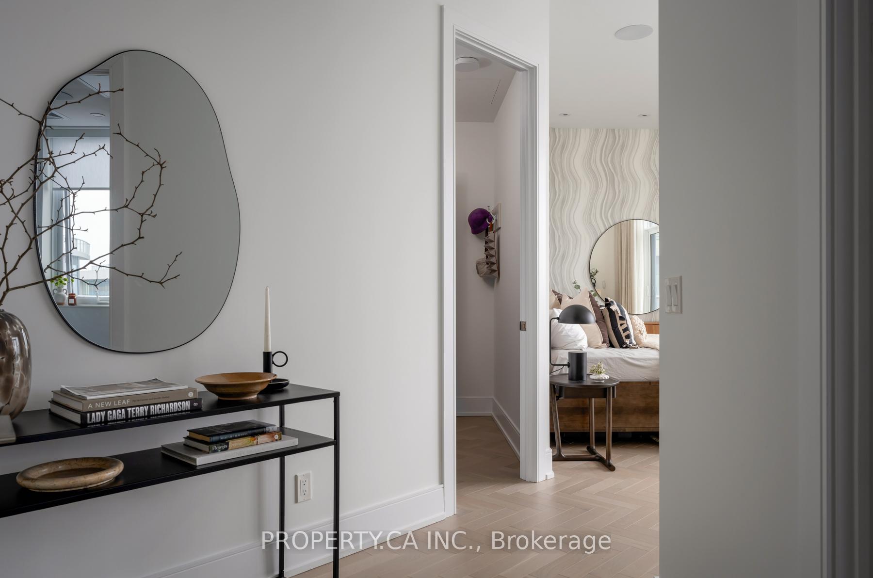 3 Bedrooms Condo at 1 Edgewater, Toronto For sale