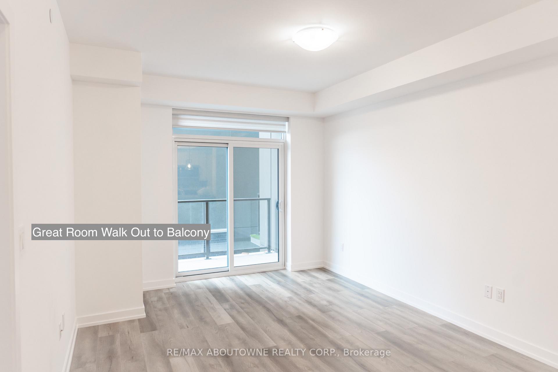 2 Bedrooms Condo at 470 Dundas, Hamilton For sale