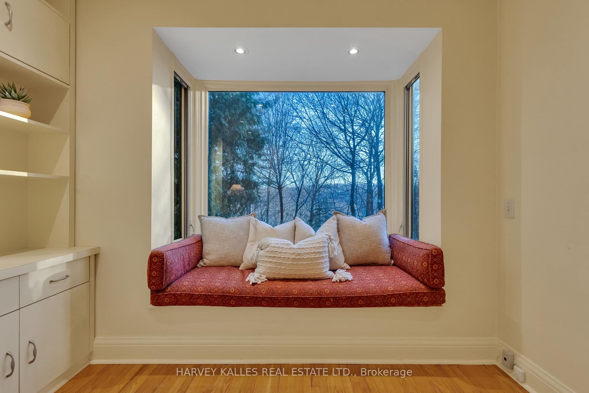 16 Gwendolen Crescent