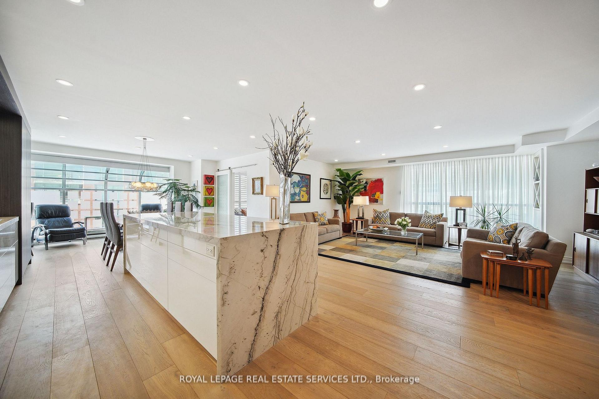 2 Bedrooms Condo at 480 Queens, Toronto For sale