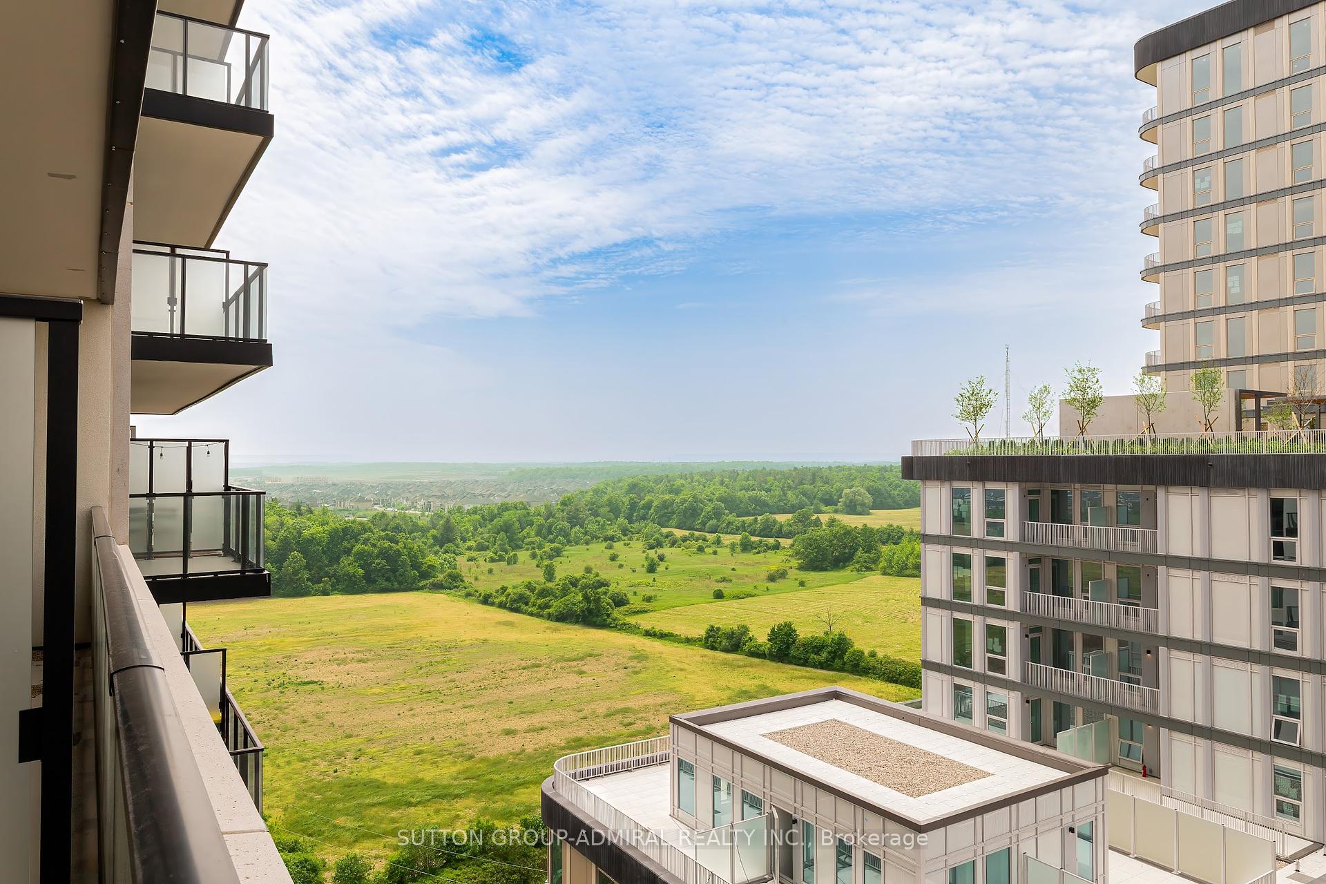 2 Bedrooms Condo at 3220 William Colston, Oakville For sale