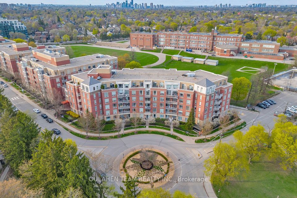 455 Rosewell