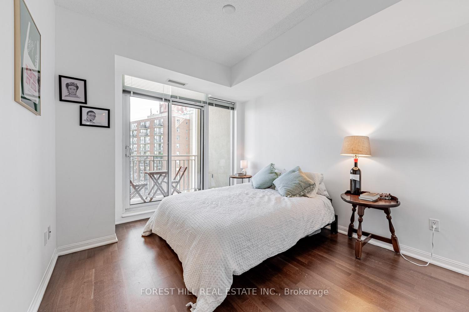 2 Bedrooms Condo at 21 Grand Magazine, Toronto For sale