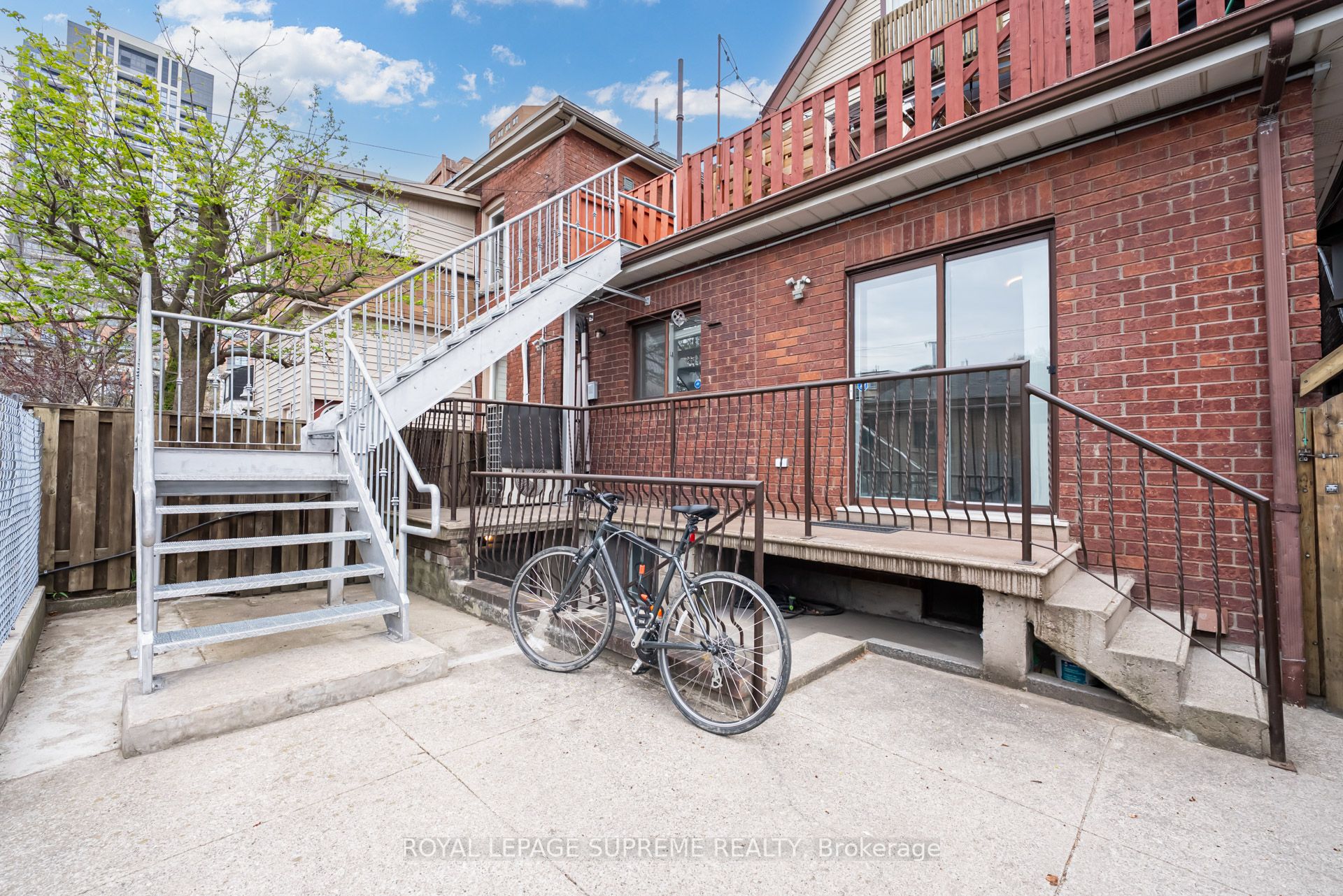 20 Edna Avenue, #1