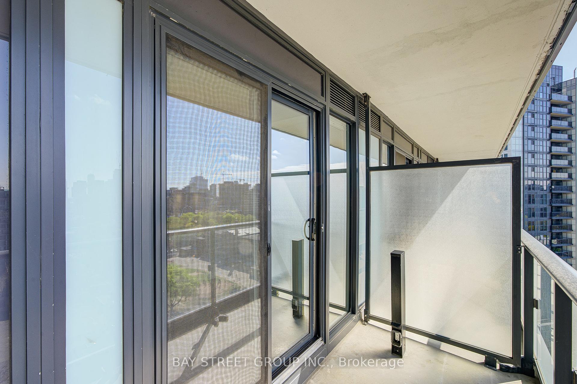 2 Bedrooms Condo at 251 Jarvis, Toronto For sale