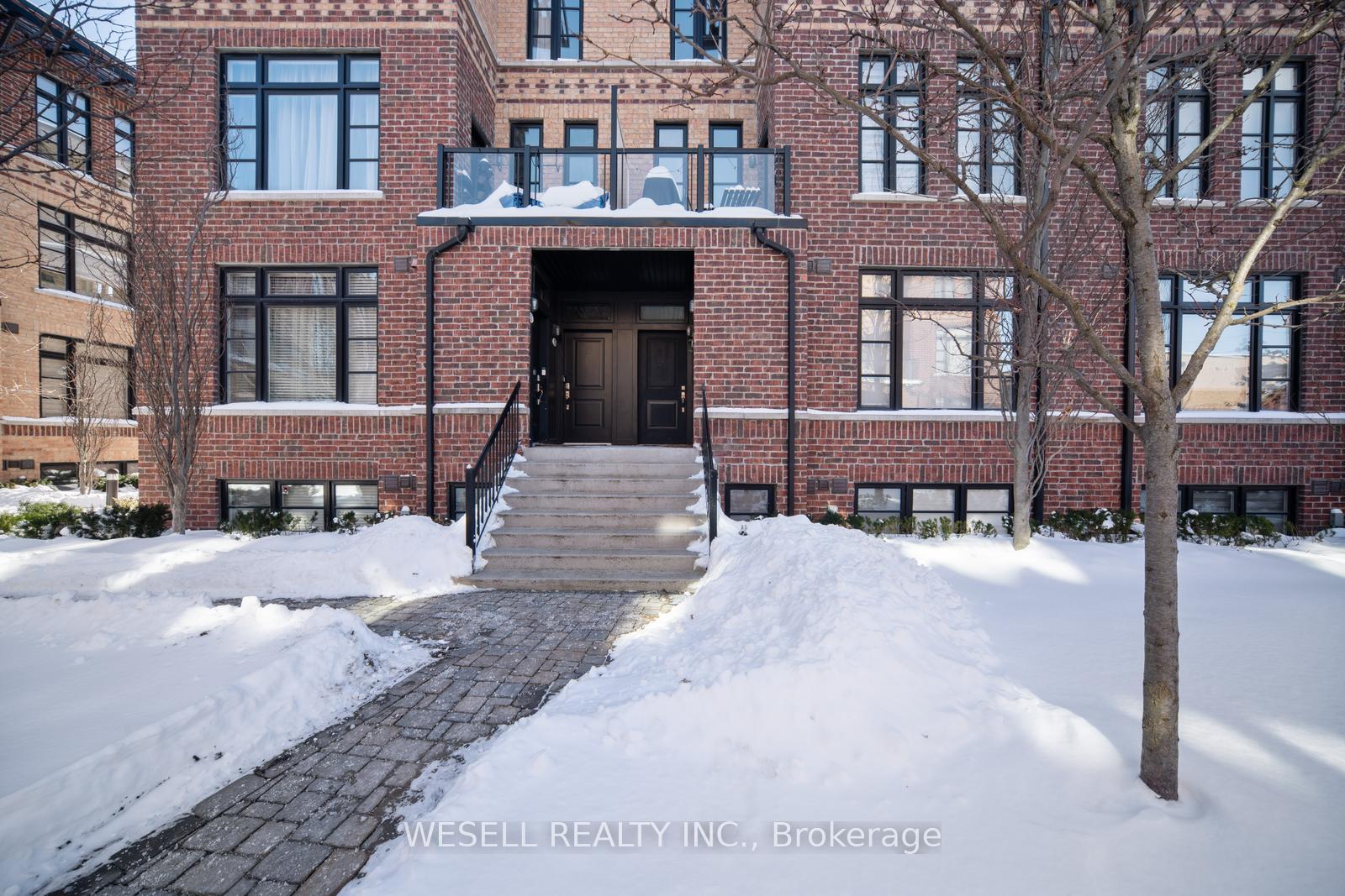2 Bedrooms Condo at 8167 Kipling,  Vaughan For sale