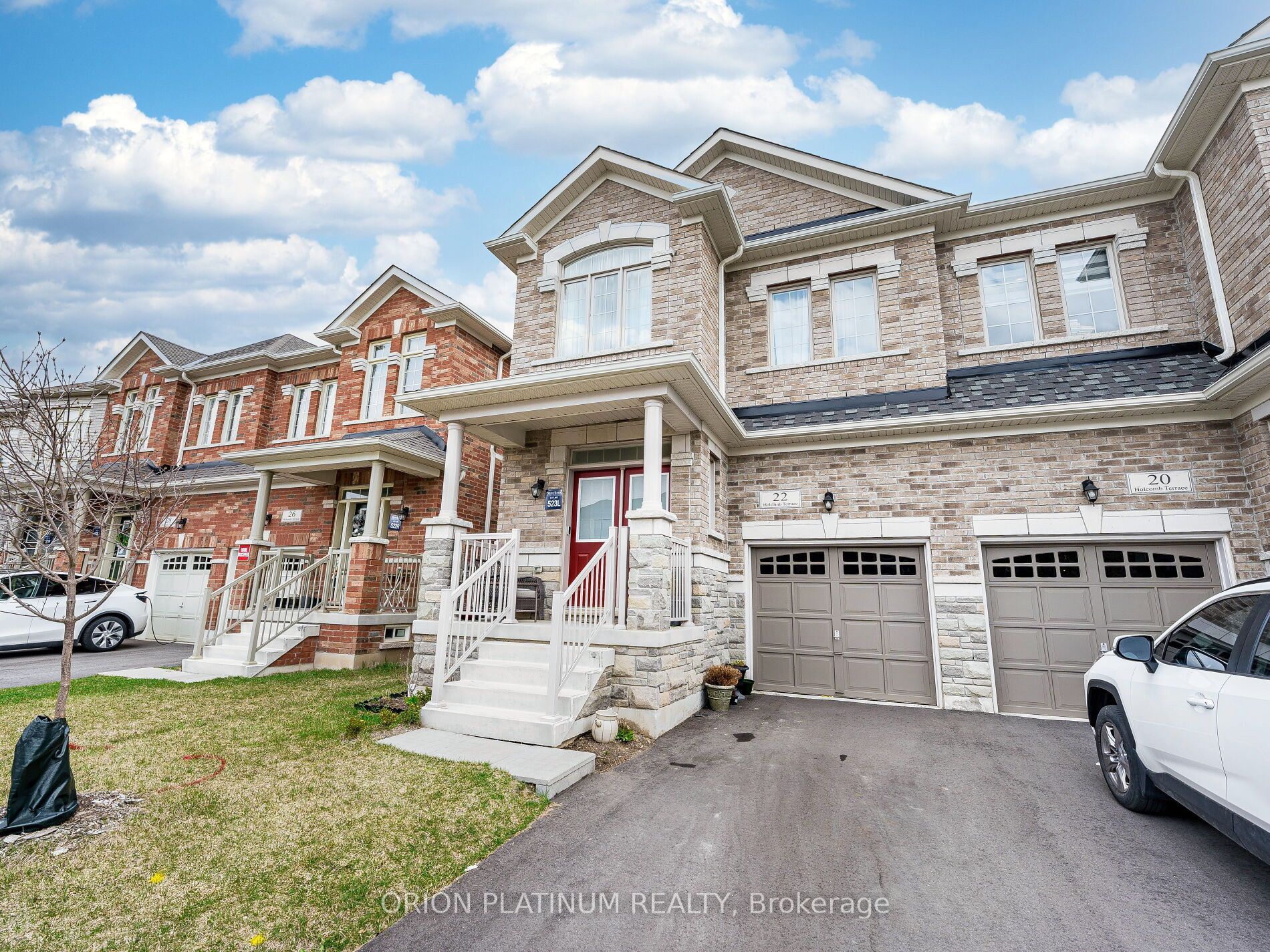 22 Holcomb Terrace, Hamilton, ON L8B 1Z8