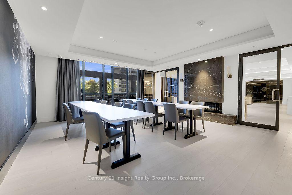1 Bedroom Condo at 10 Gibbs,  Toronto For sale