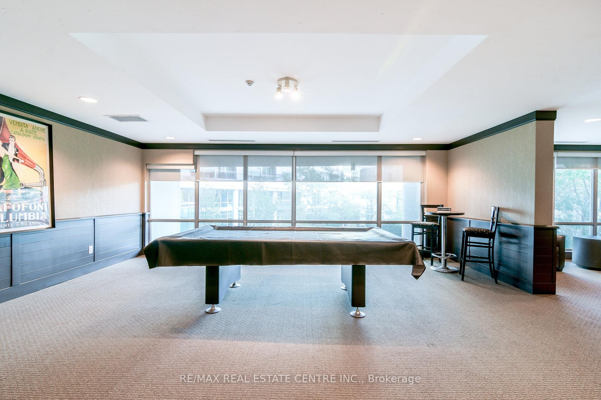 2 Bedrooms Condo at 5 Marine Parade,  Toronto For sale