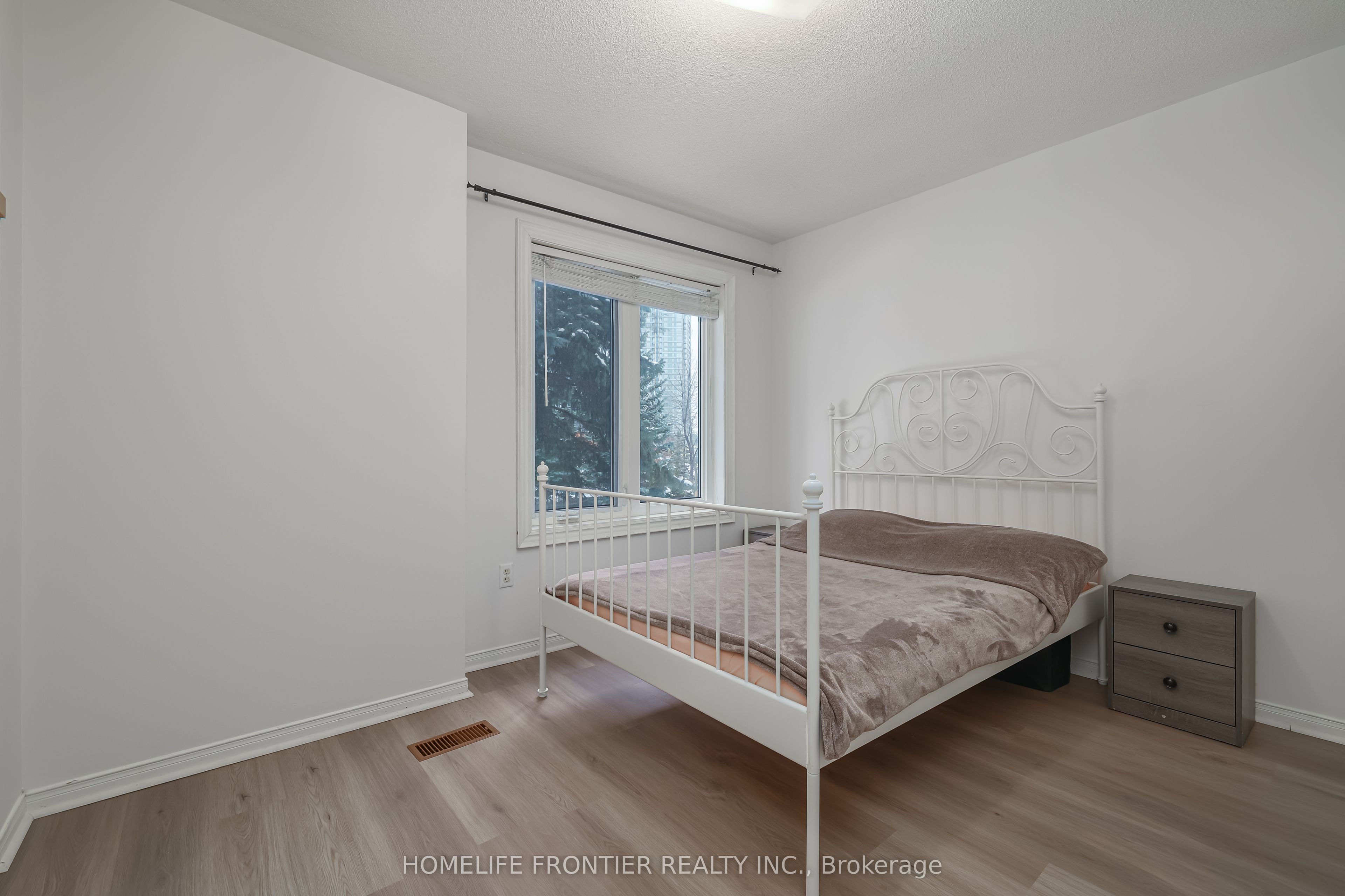 735 New Westminster Drive, #93