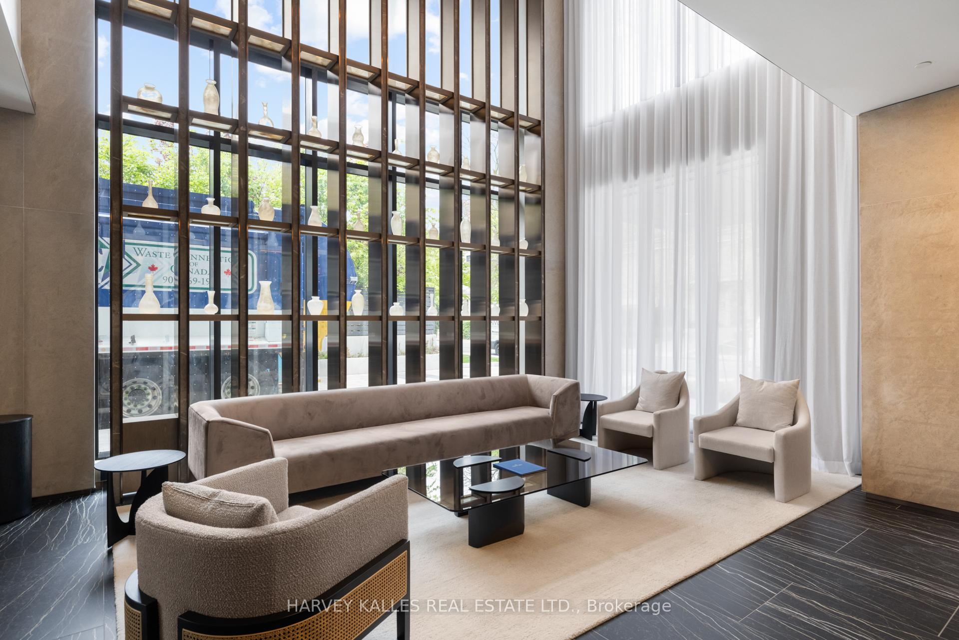 2 Forest Hill Road 805