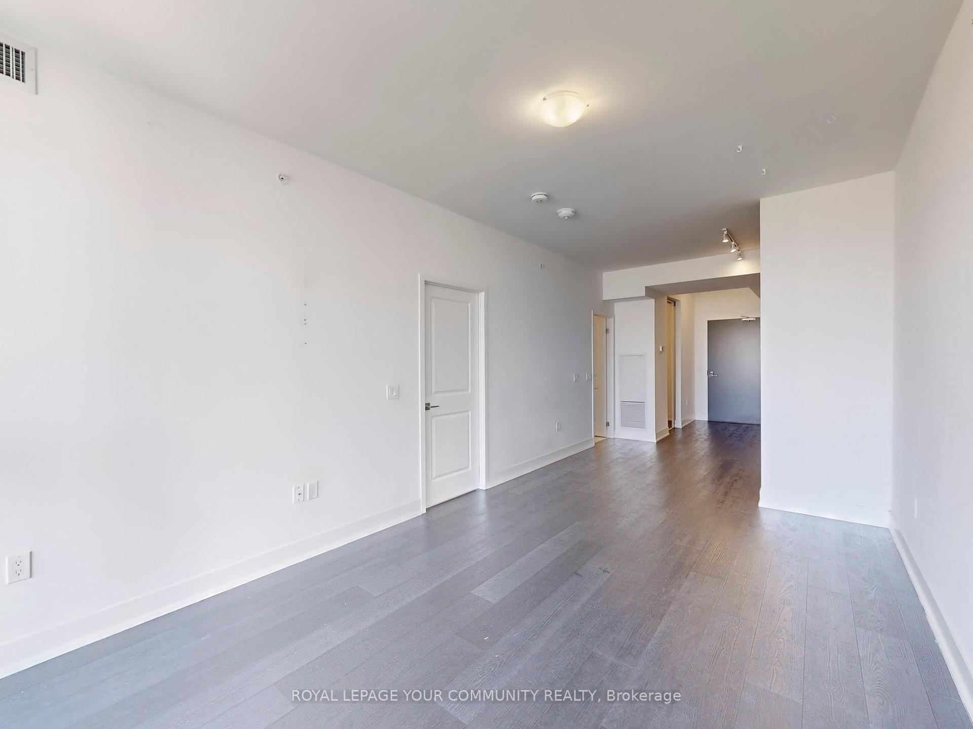 2 Bedrooms Condo at 2908 Highway 7, Vaughan For sale