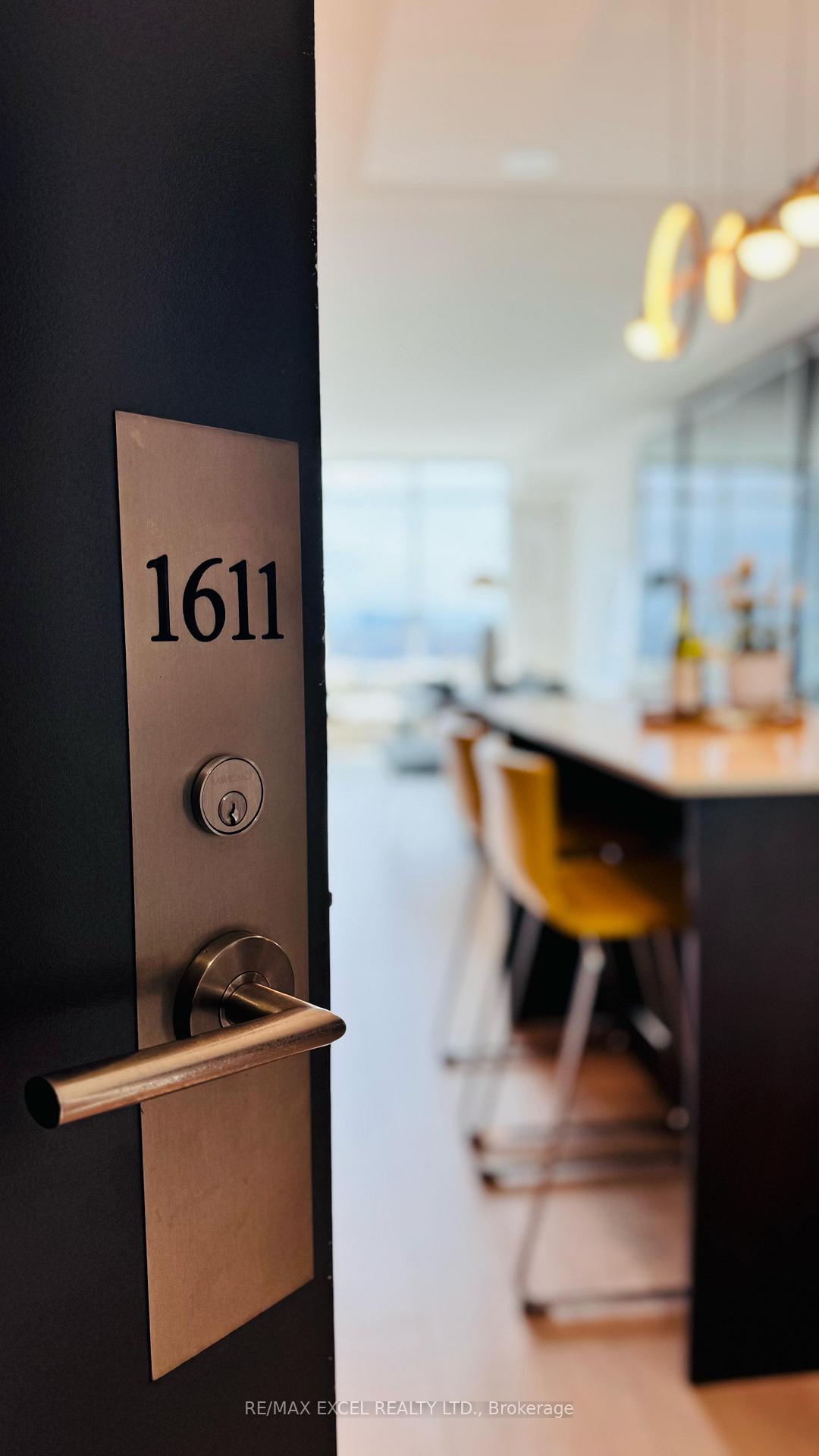 2 Bedrooms Condo at 1171 Queen,  Toronto For sale