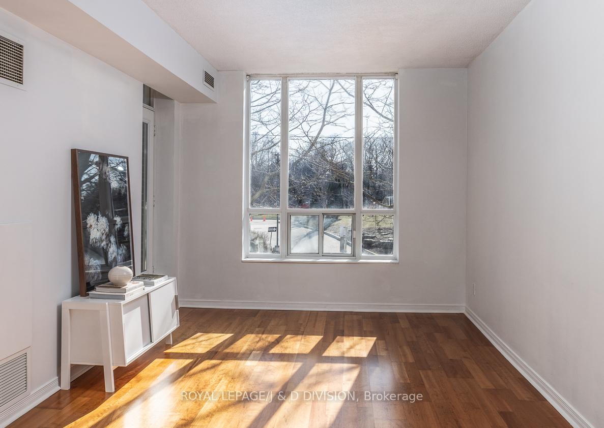 1 Bedroom Condo at 485 Rosewell,  Toronto For sale