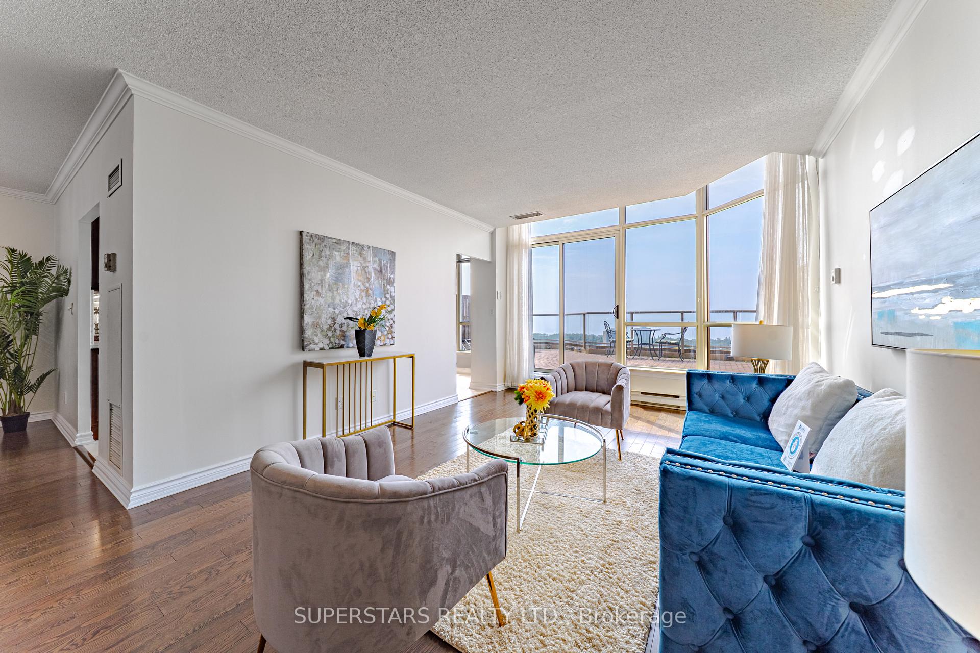 2 Bedrooms Condo at 20 Guildwood, Toronto For sale