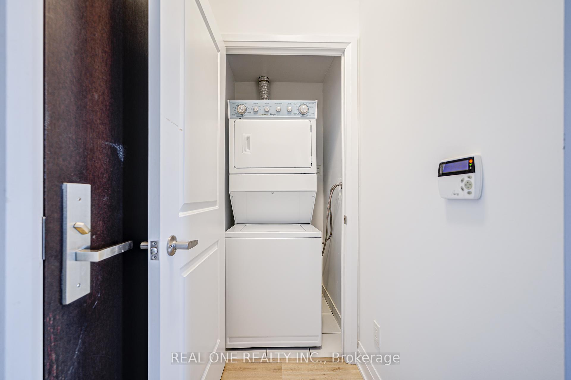 1 Bedroom Condo at 55 SPEERS, Oakville For sale