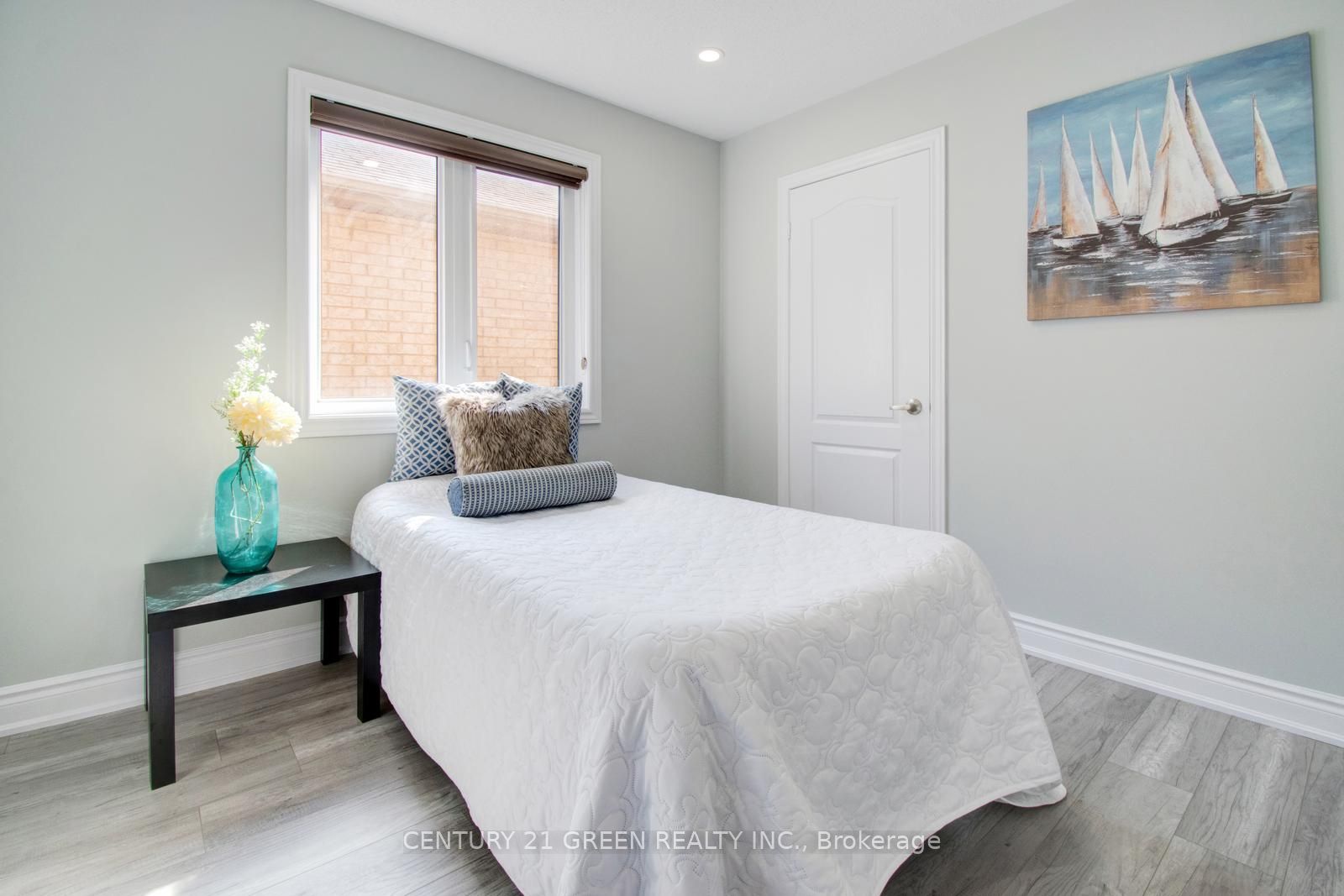 65 Yardley Crescent