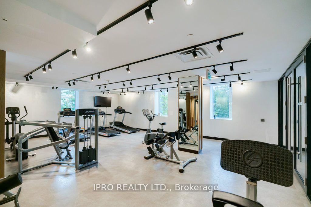 2 Bedrooms Condo at 11 Lillian, Toronto For sale