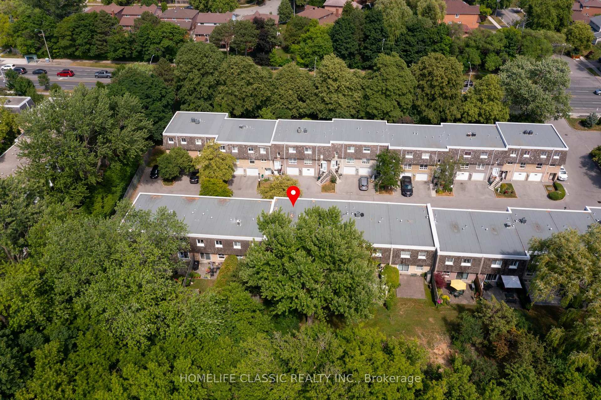 4 Bedrooms Condo at 108 Wild Briarway, Toronto For sale