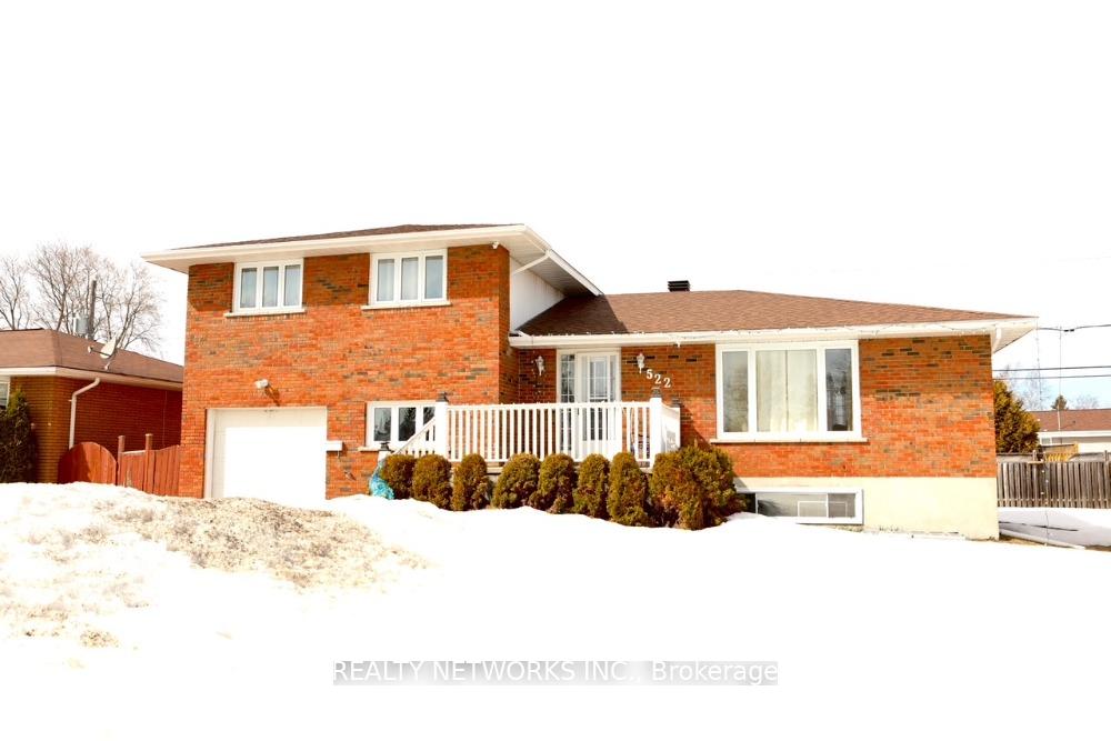 522 Spooner Drive, Timmins, ON P4N 4R5