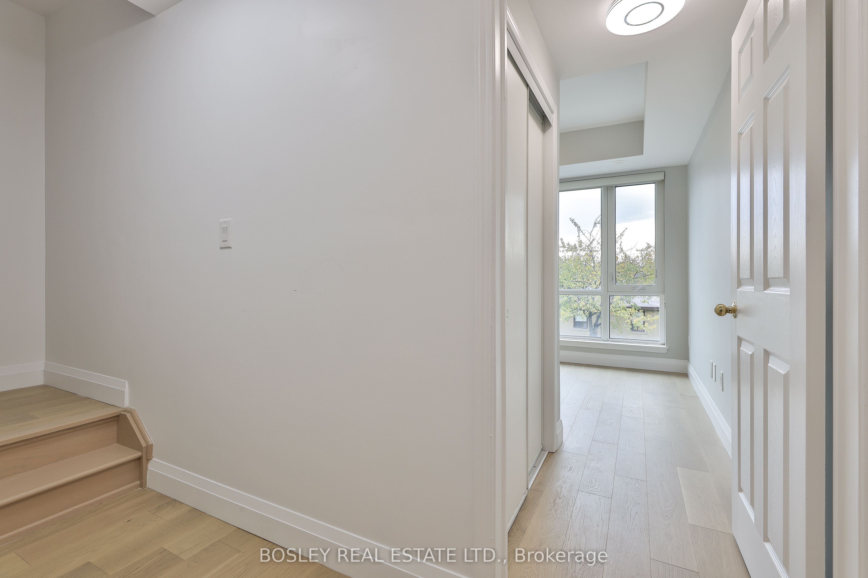 639 Lawrence Avenue W, #302