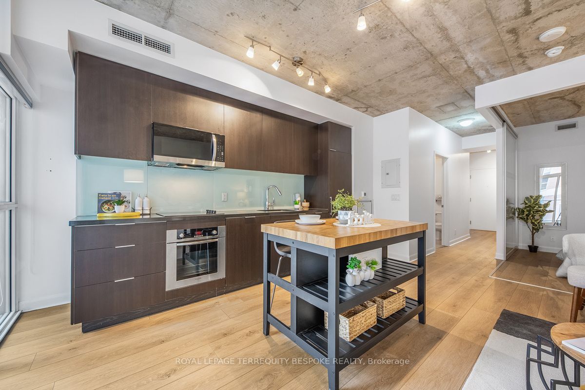 478 King Street W, #202