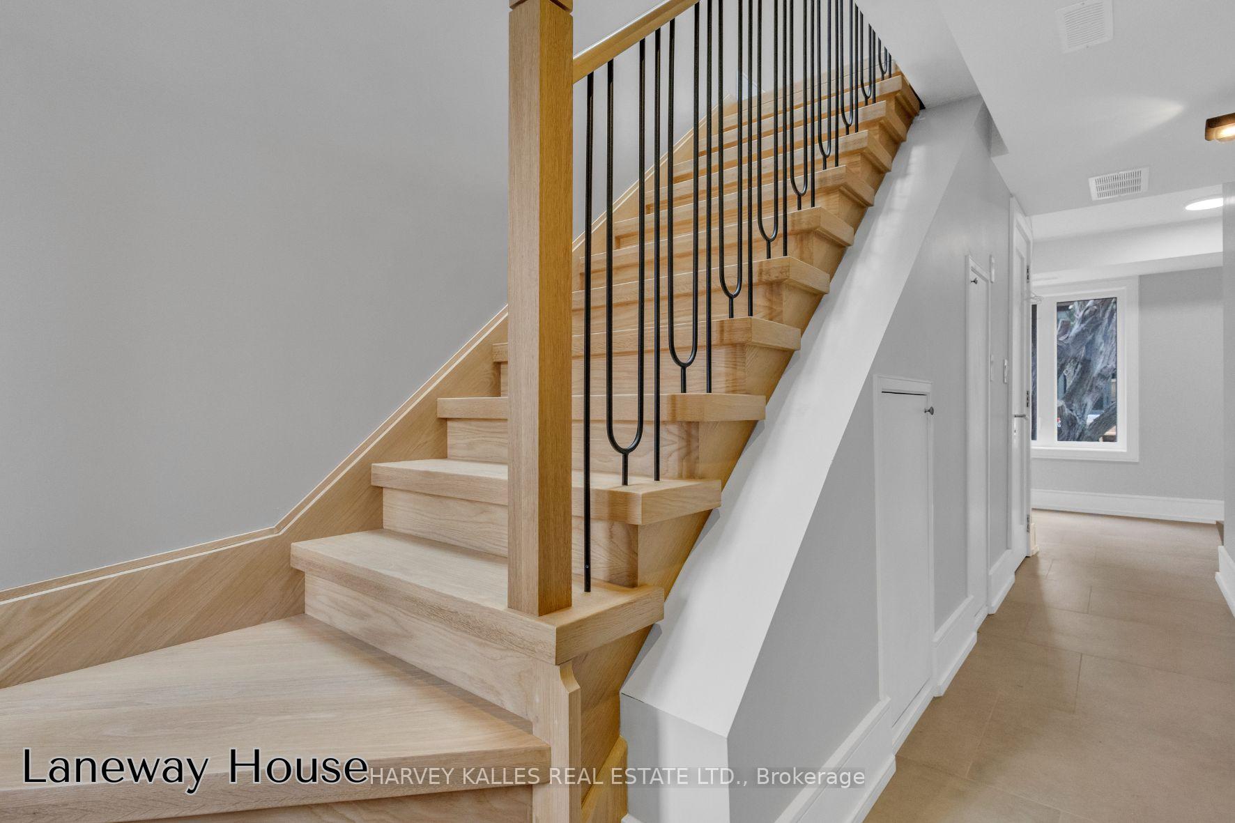 444 Roxton Road