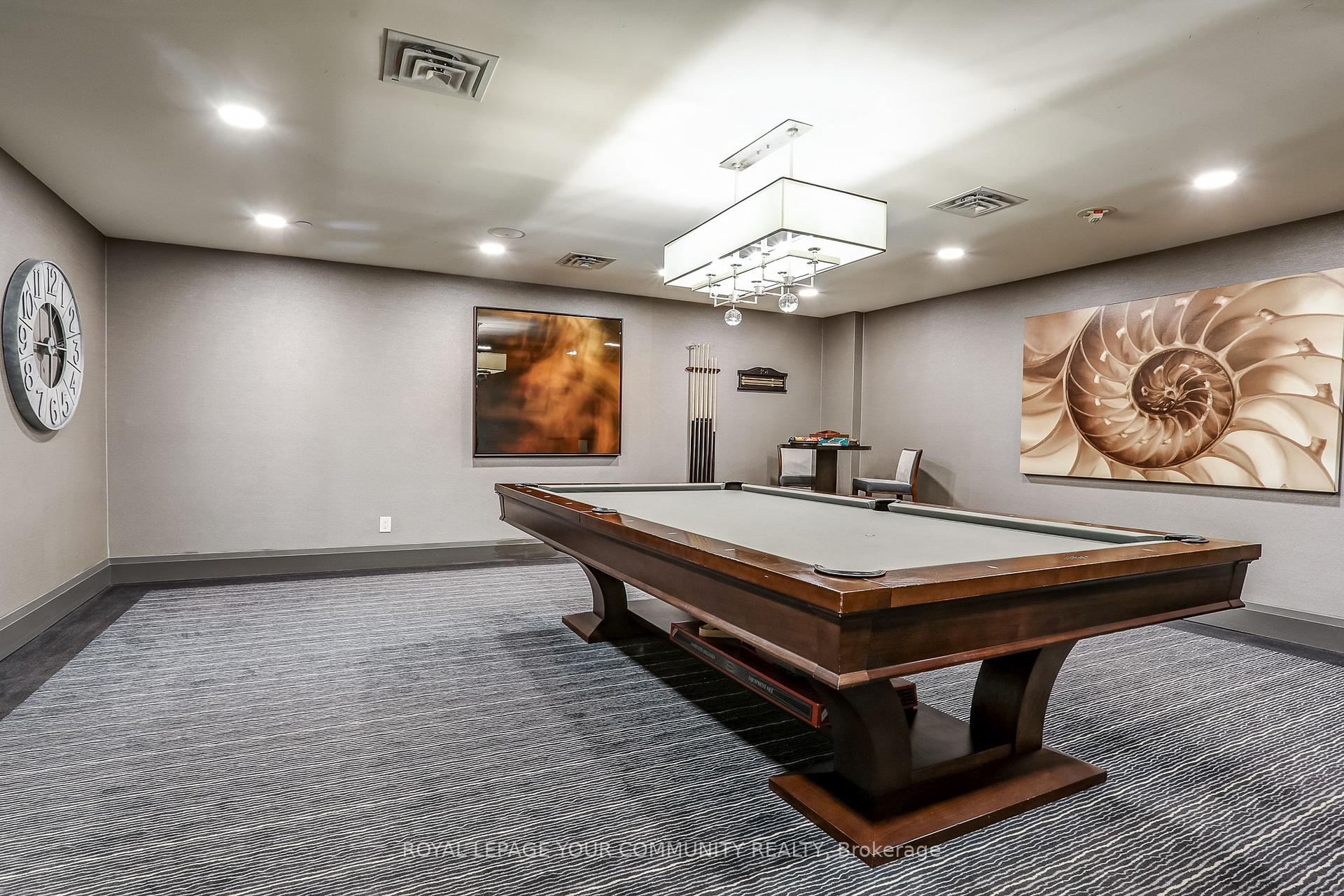 2 Bedrooms Condo at 11 Bronte,  Oakville For sale