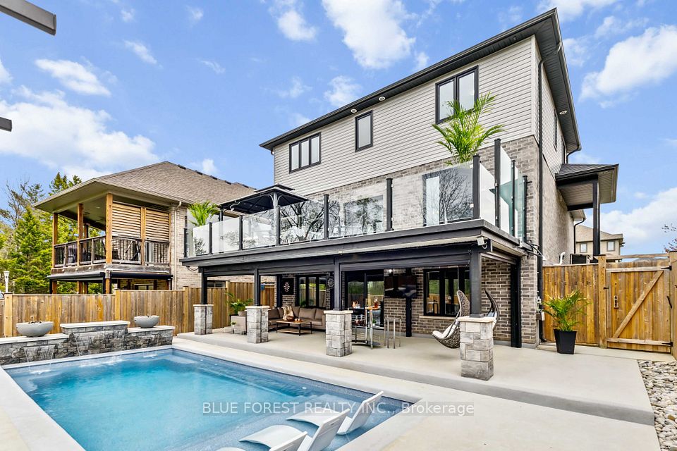 2529 Seven Oaks Ridge, London South, ON N6M 0E6