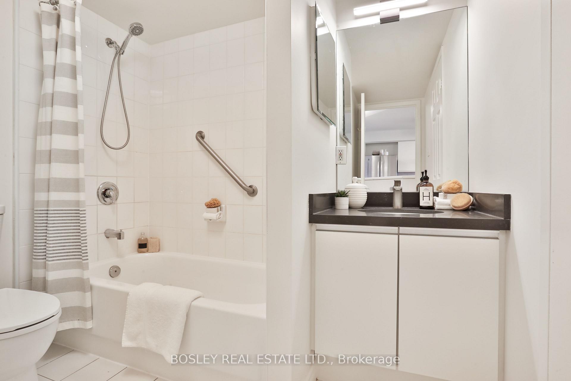 1 Bedroom Condo at 356 McRae, Toronto For sale