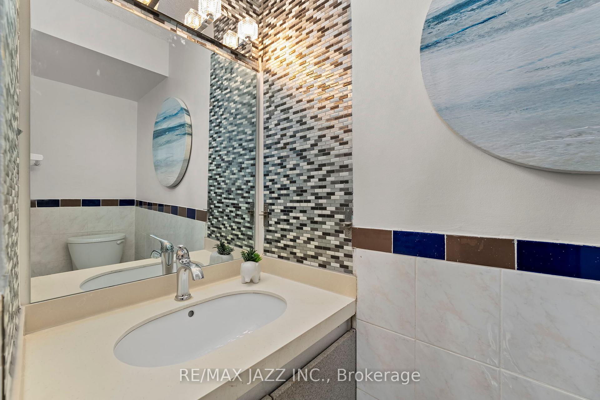 3 Bedrooms Condo at 4091 Sheppard,  Toronto For sale