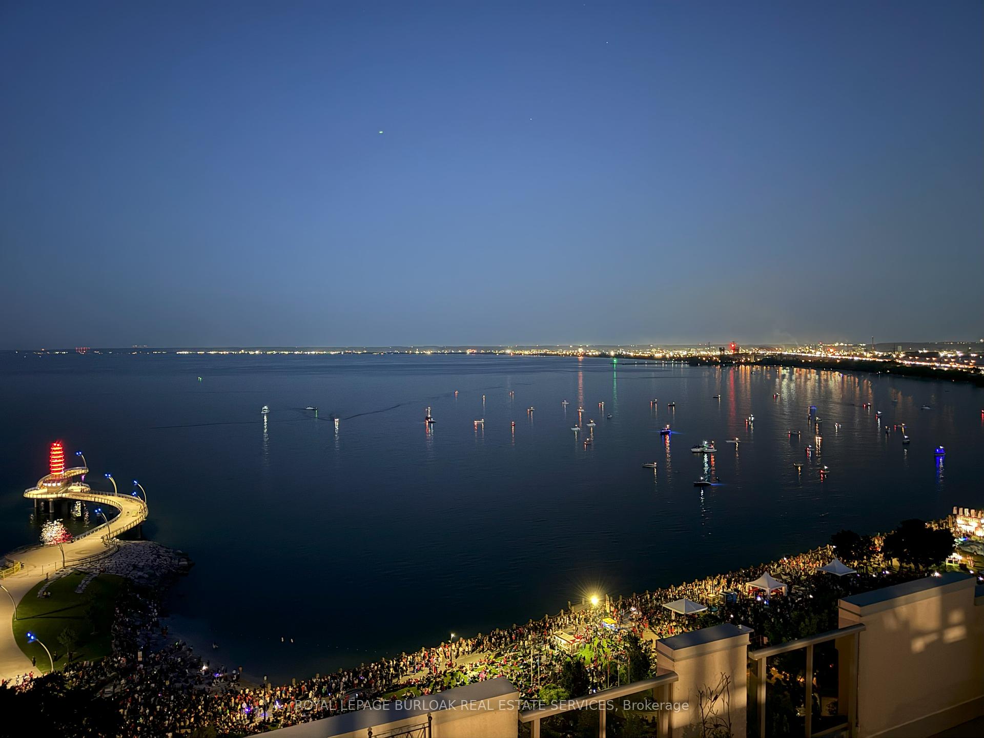 2 Bedrooms Condo at 1477 Lakeshore,  Burlington For sale