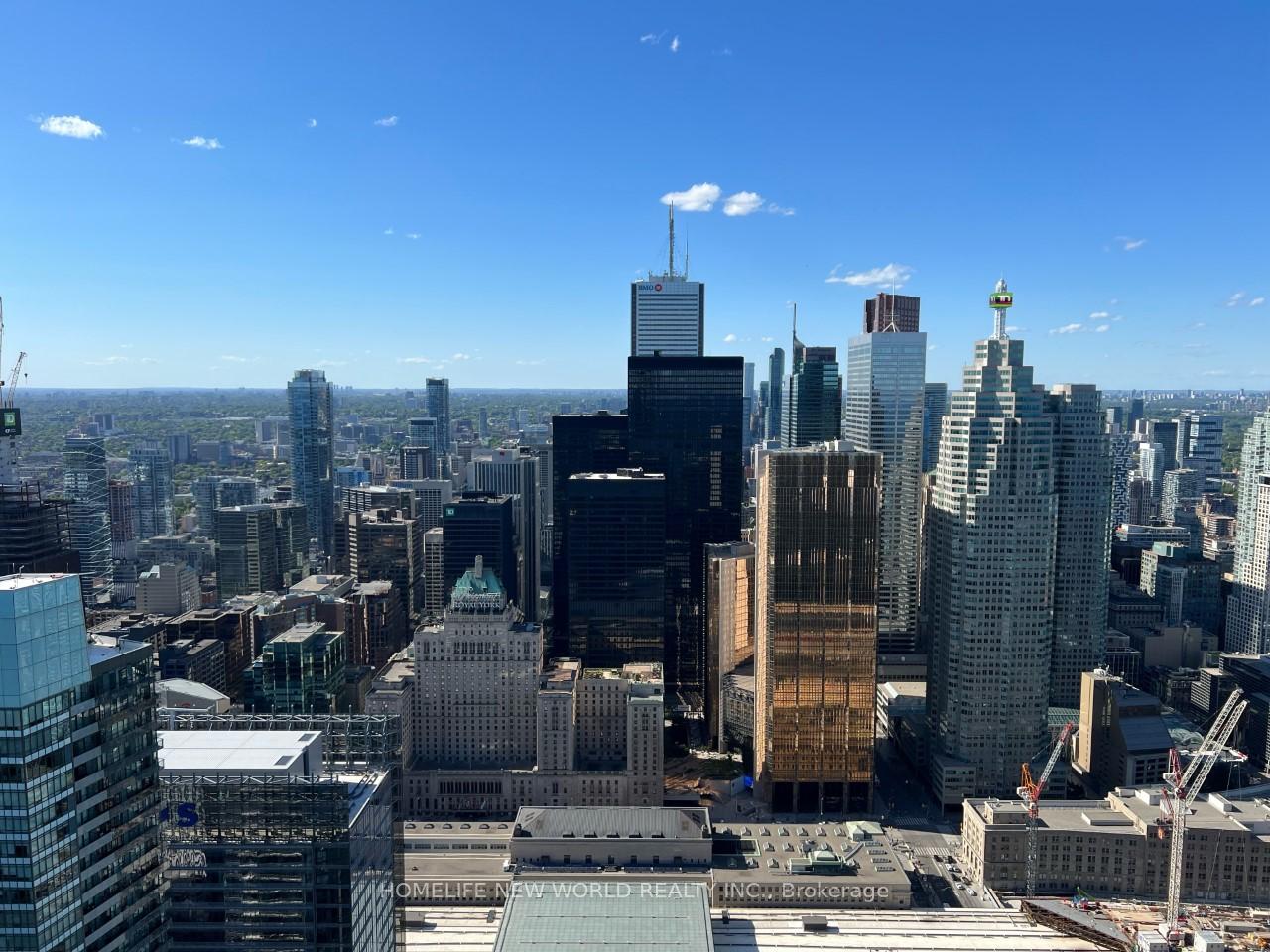 1 Bedroom Condo at 88 Harbour,  Toronto For sale