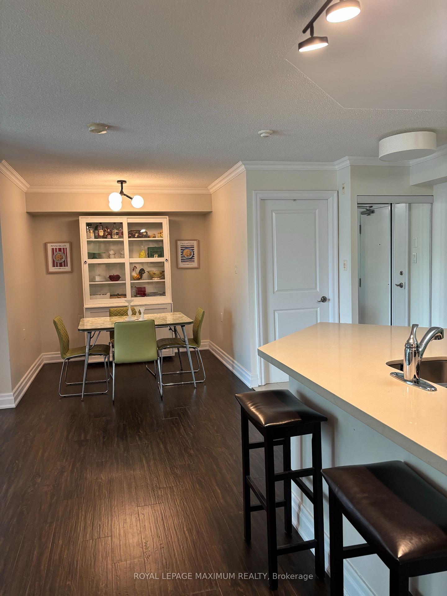 2 Bedrooms Condo at 920 Sheppard, Toronto For sale
