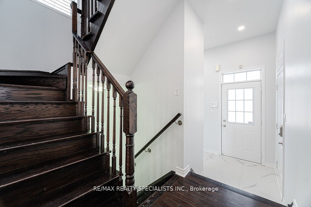 31 Enford Crescent