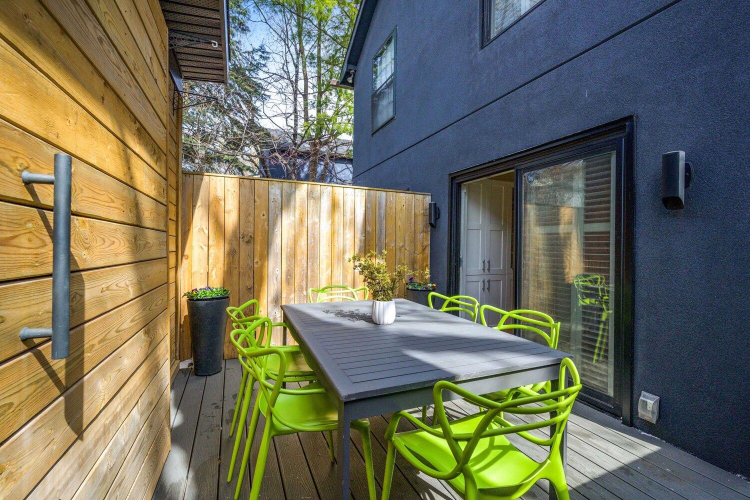 418 Ontario Street