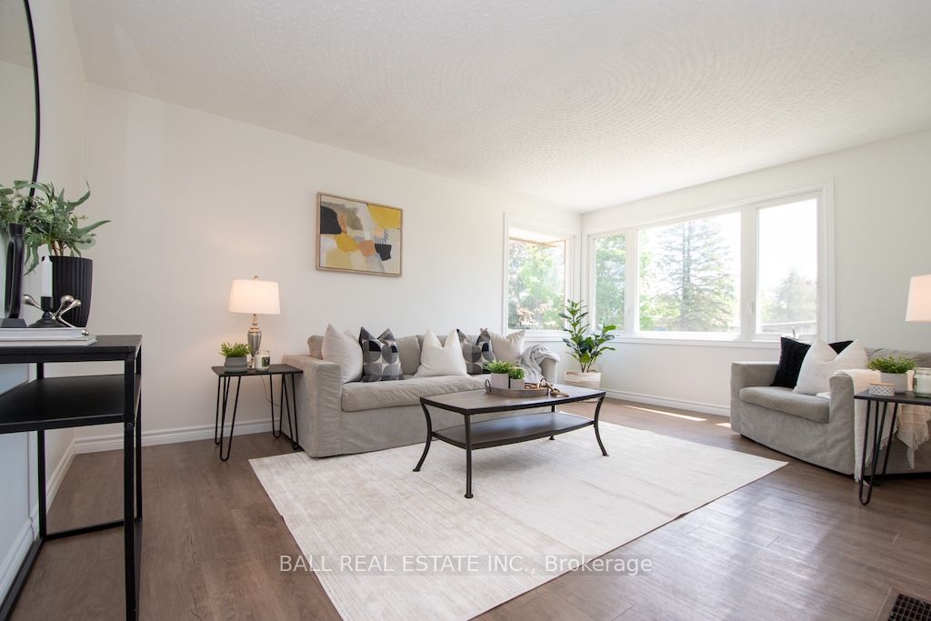 286 Sunset Boulevard