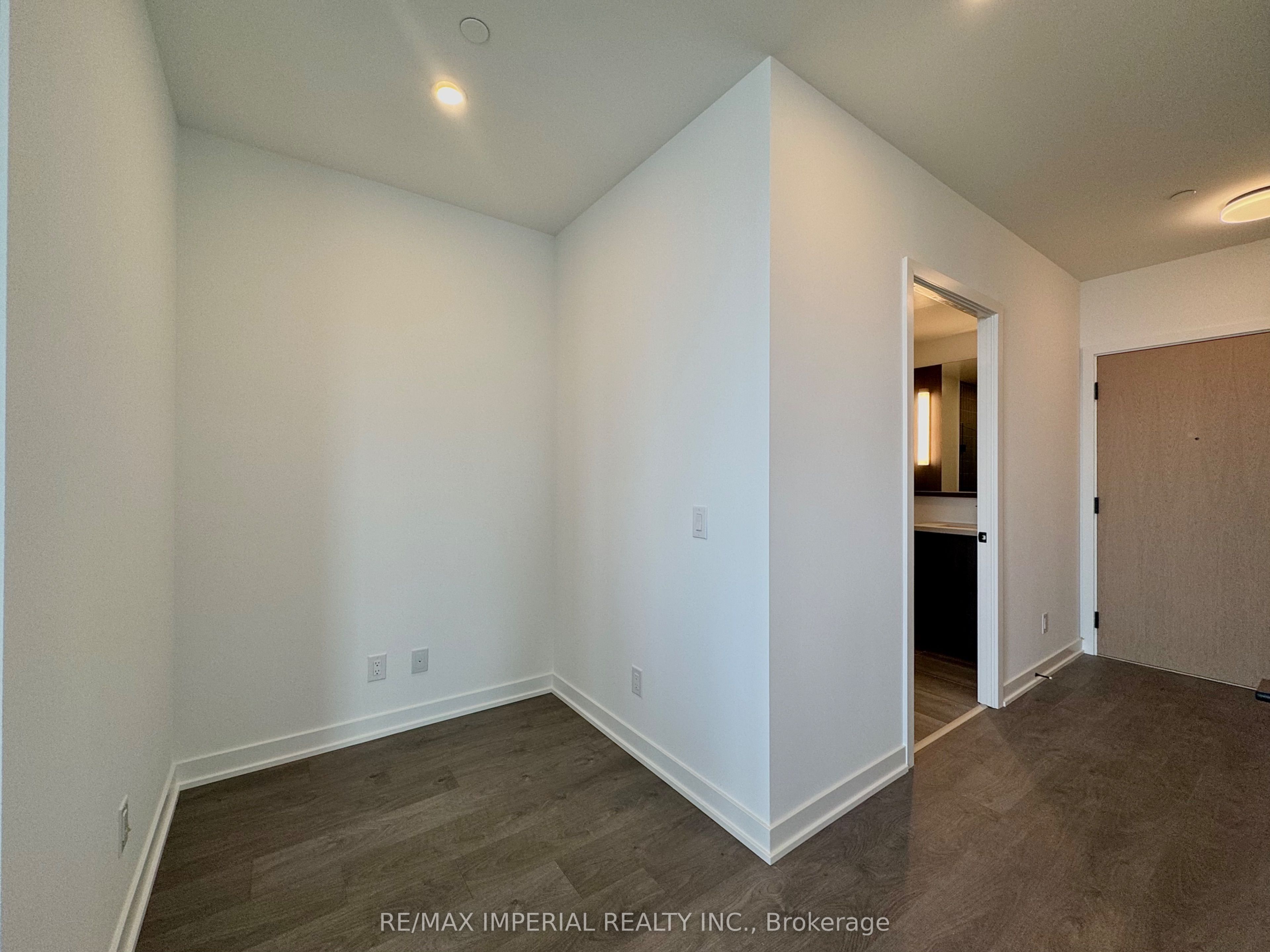 5 DEFRIES Street, #3102