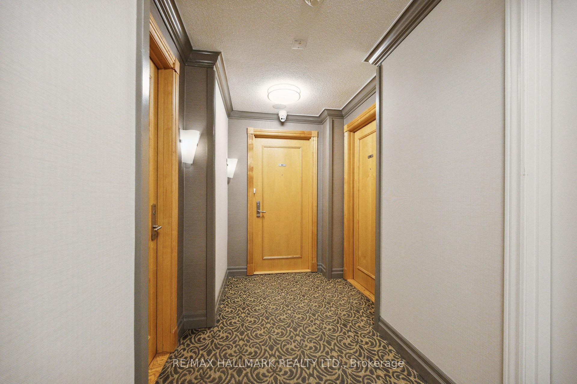 4 Bedrooms Condo at 80 Harrison Garden, Toronto For sale