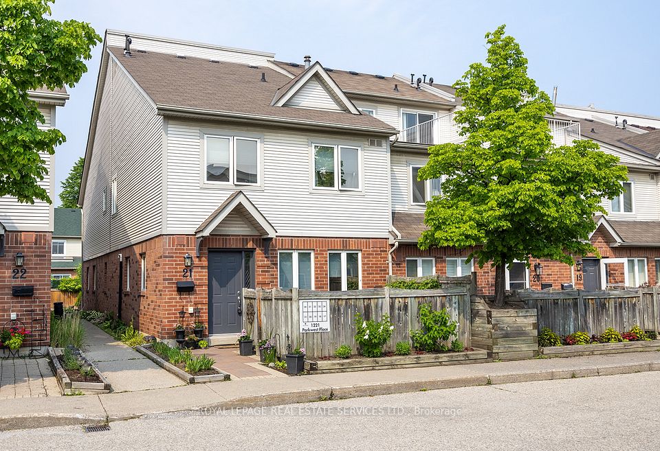 1221 Parkwest