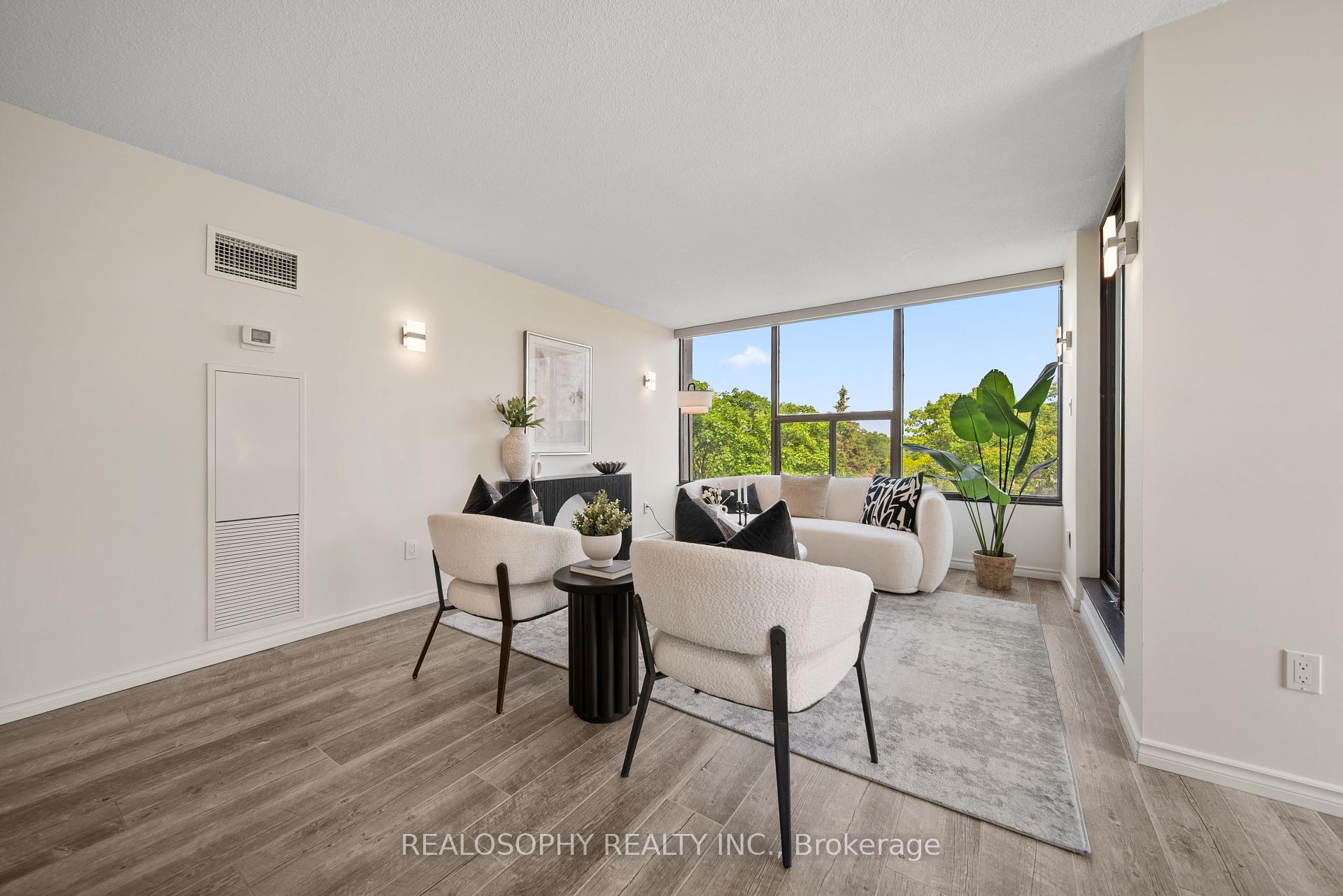 3 Bedrooms Condo at 100 Quebec, Toronto For sale