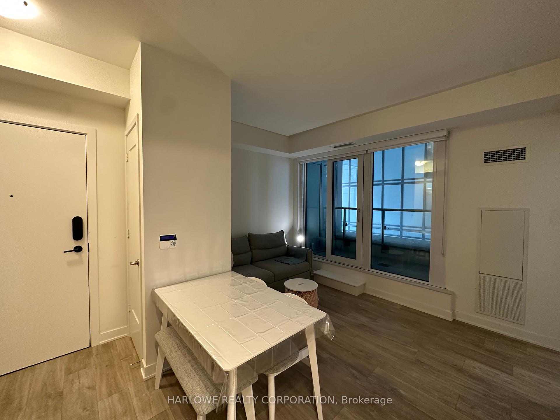 1 Bedroom Condo at 70 Princess,  Toronto For sale