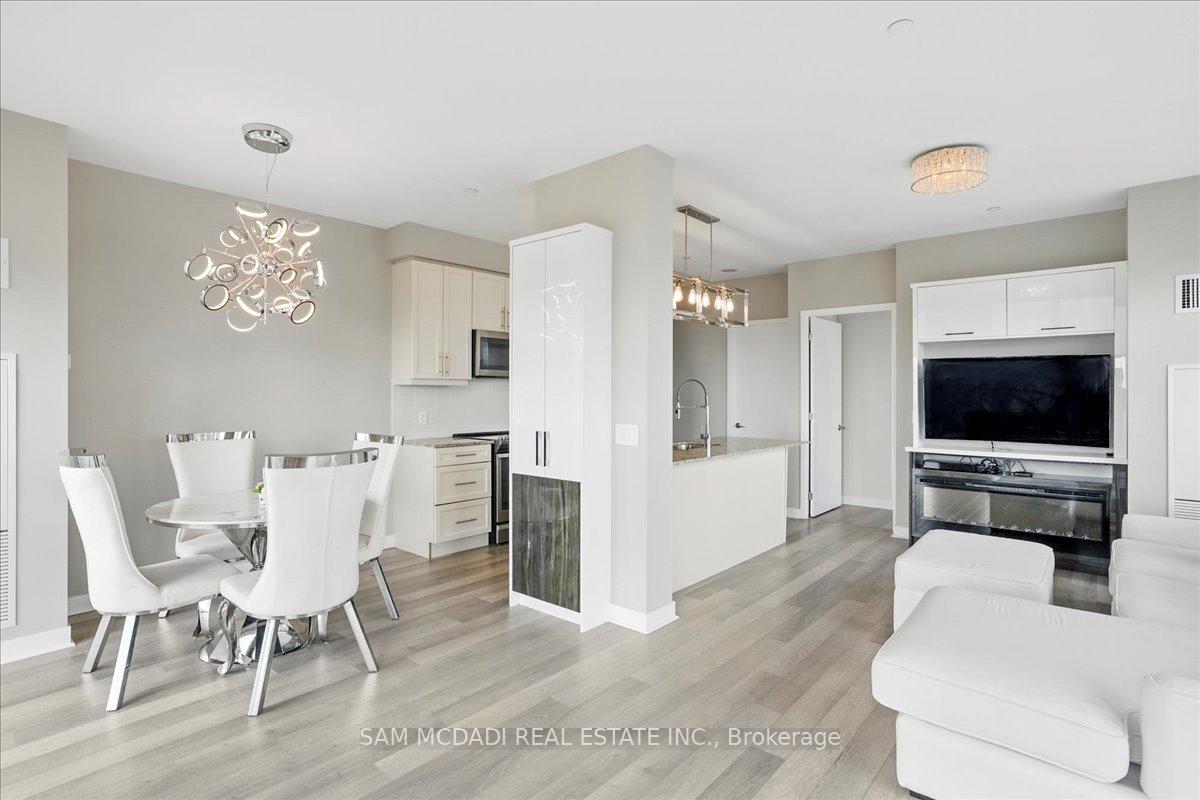 2 Bedrooms Condo at 3975 Grand Park, Mississauga For sale