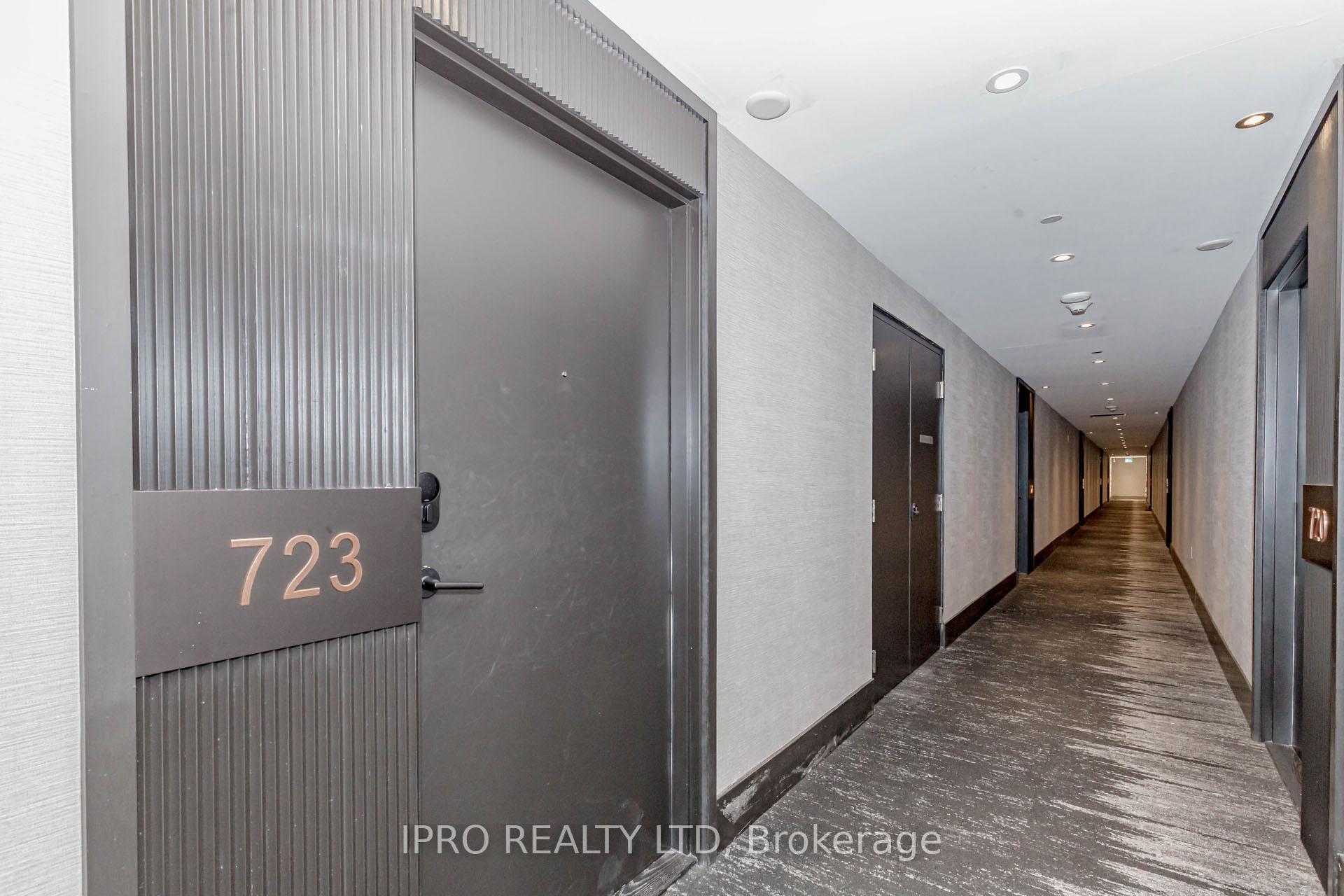 2 Bedrooms Condo at 2450 OLD BRONTE, Oakville For sale