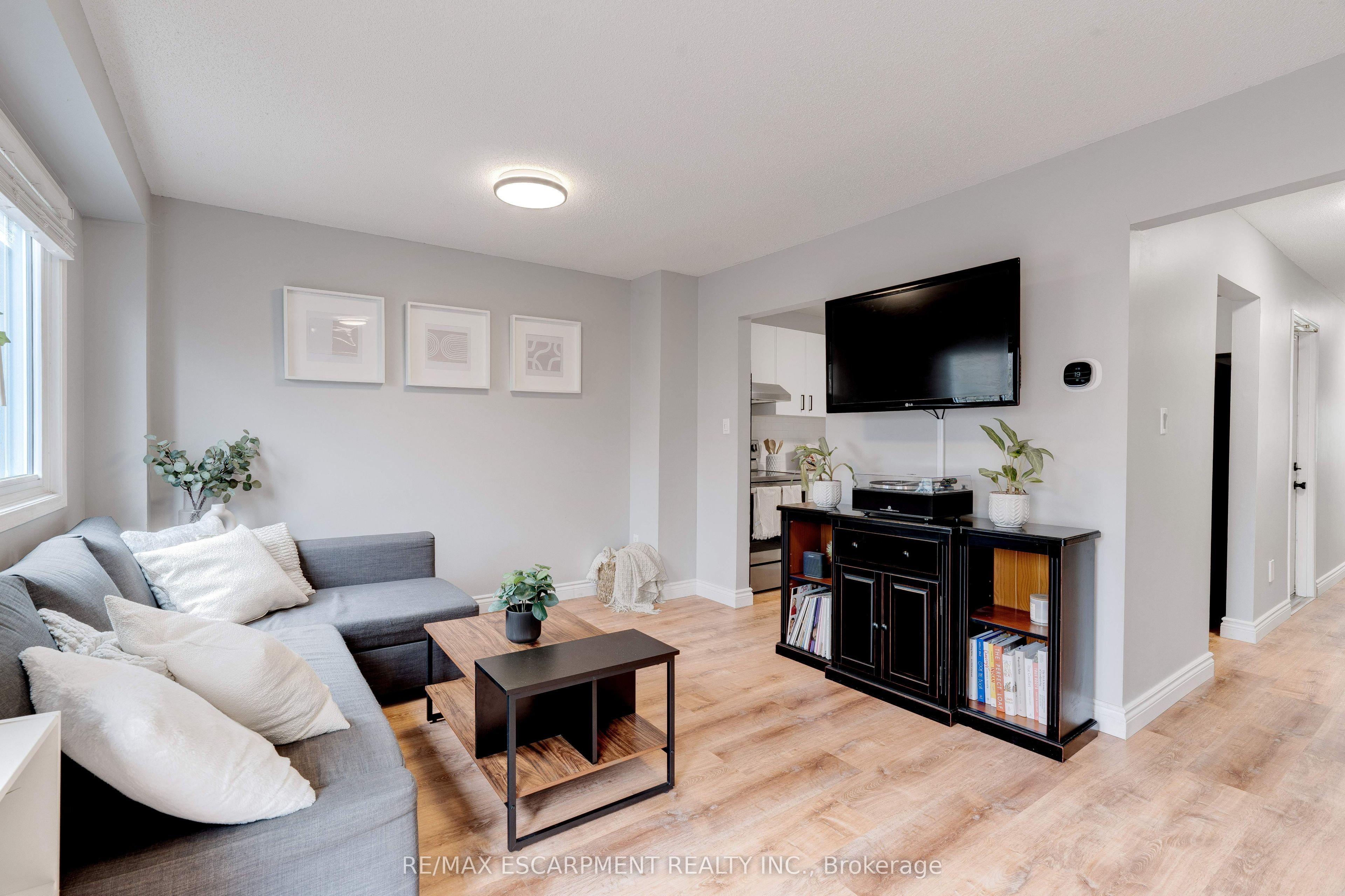 386 Highland Road W, #31