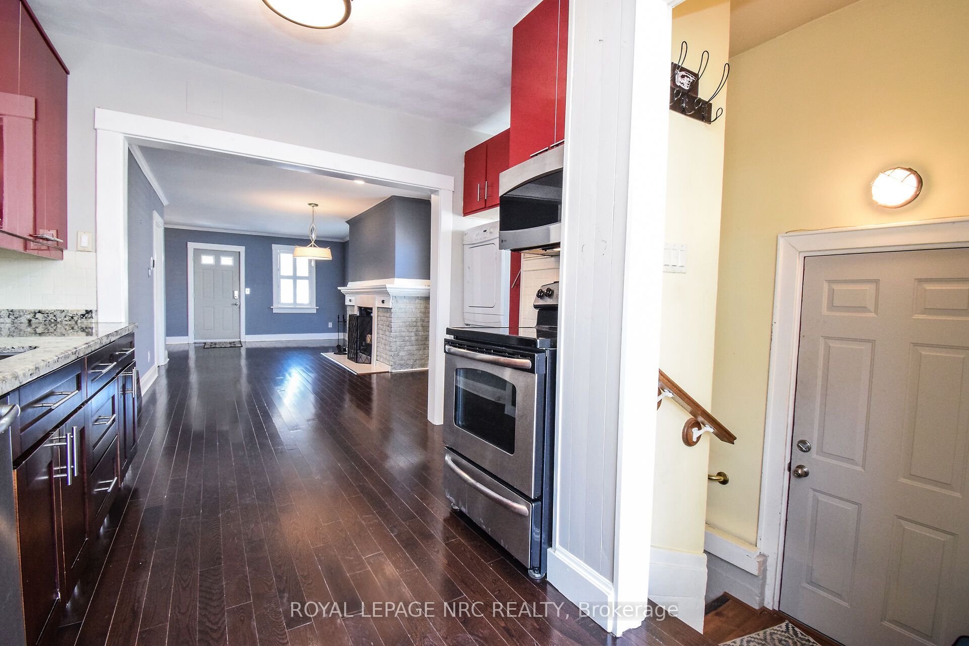 17 TRAPNELL Street, St. Catharines, ON L2R 1B1
