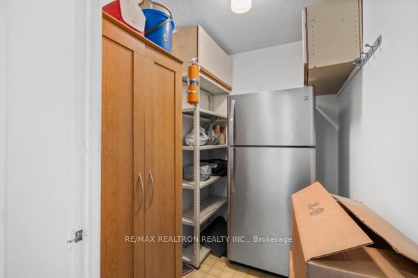 2 Bedrooms Condo at 2350 Bridletowne, Toronto For sale