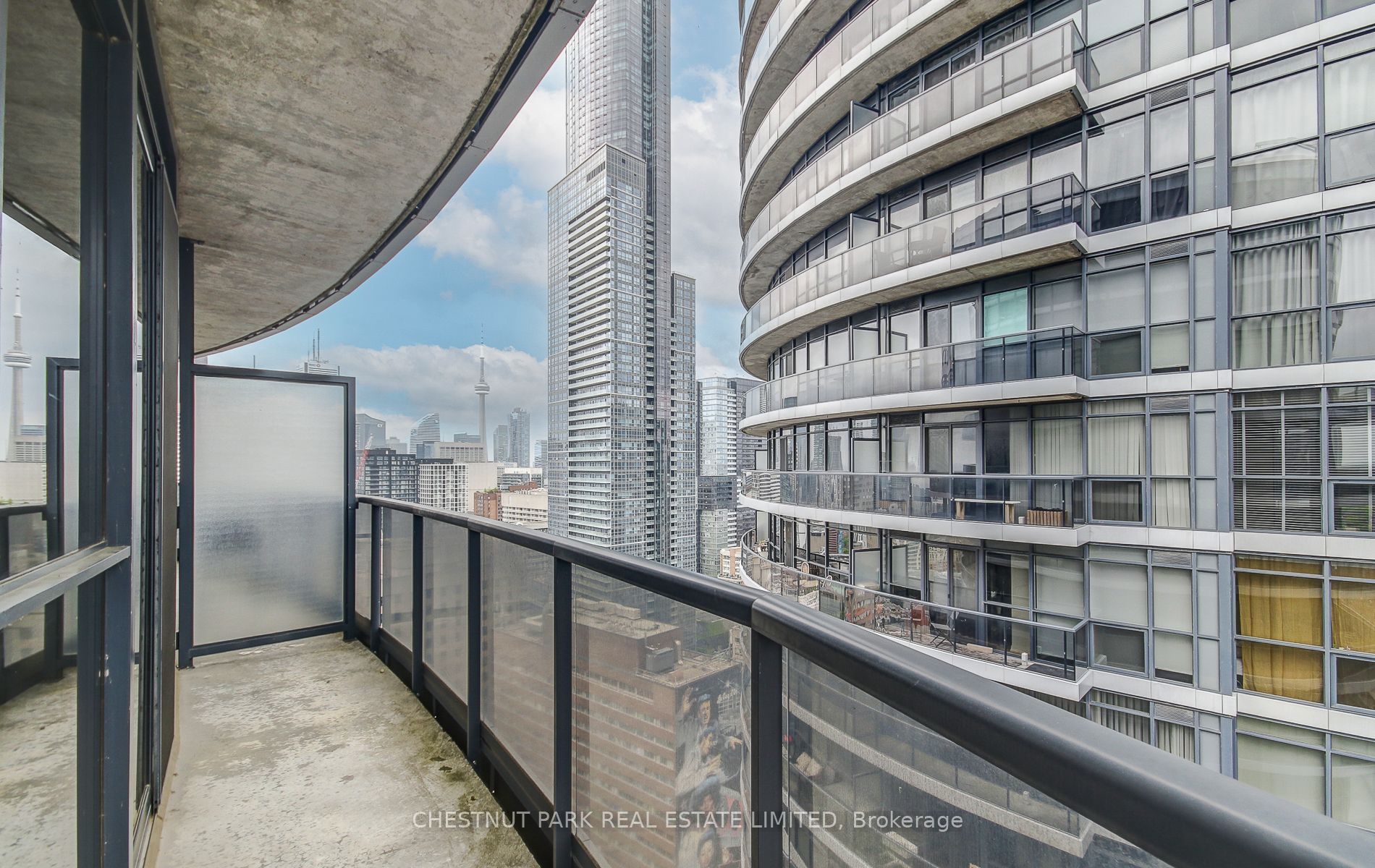 25 Carlton Street, #3205