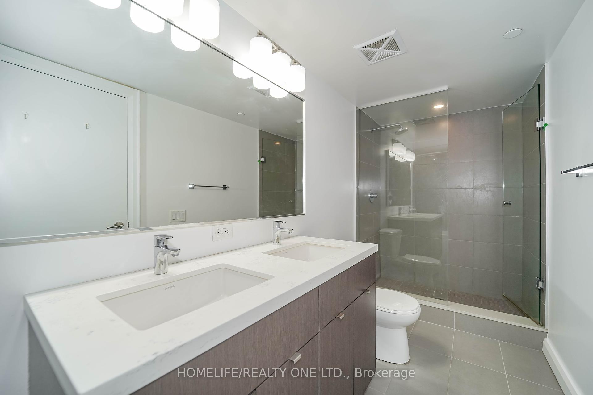 2 Bedrooms Condo at 155 Yorkville, Toronto For sale