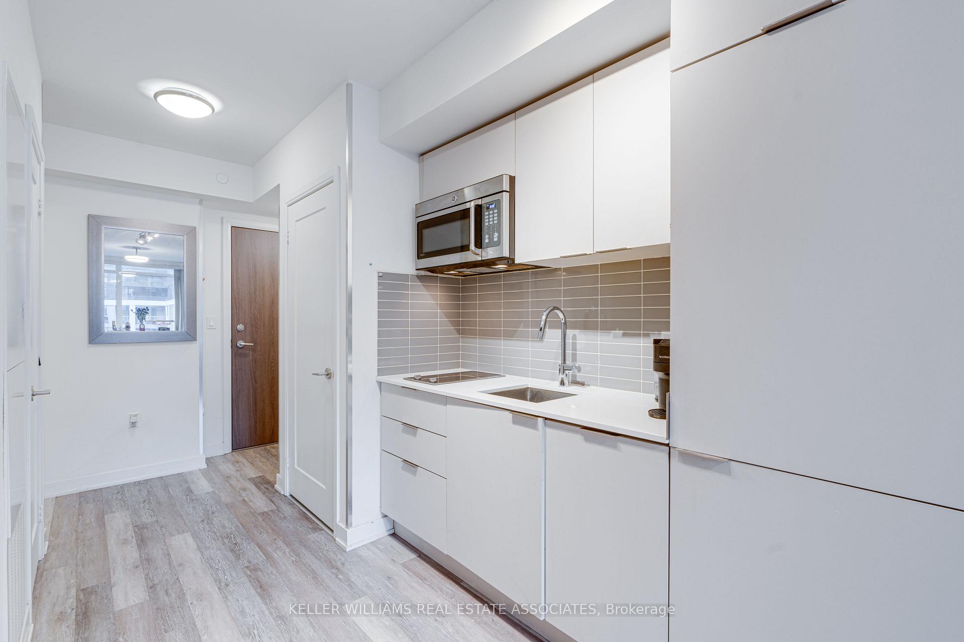 1 Bedroom Condo at 576 Front, Toronto For sale